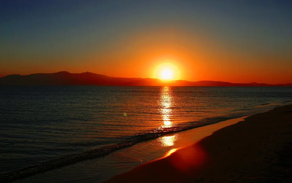 Ηλιοβασίλεμα στην Πλάκα, Νάξος